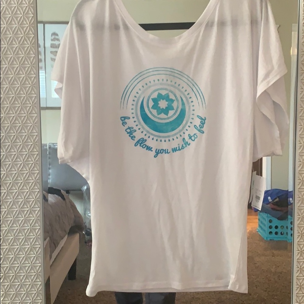 Club Pilates flow shirt